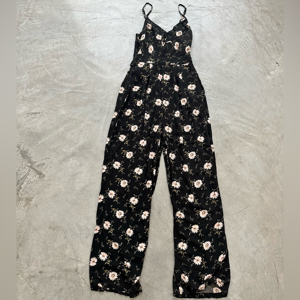 American eagle floral jumpsuit size XS